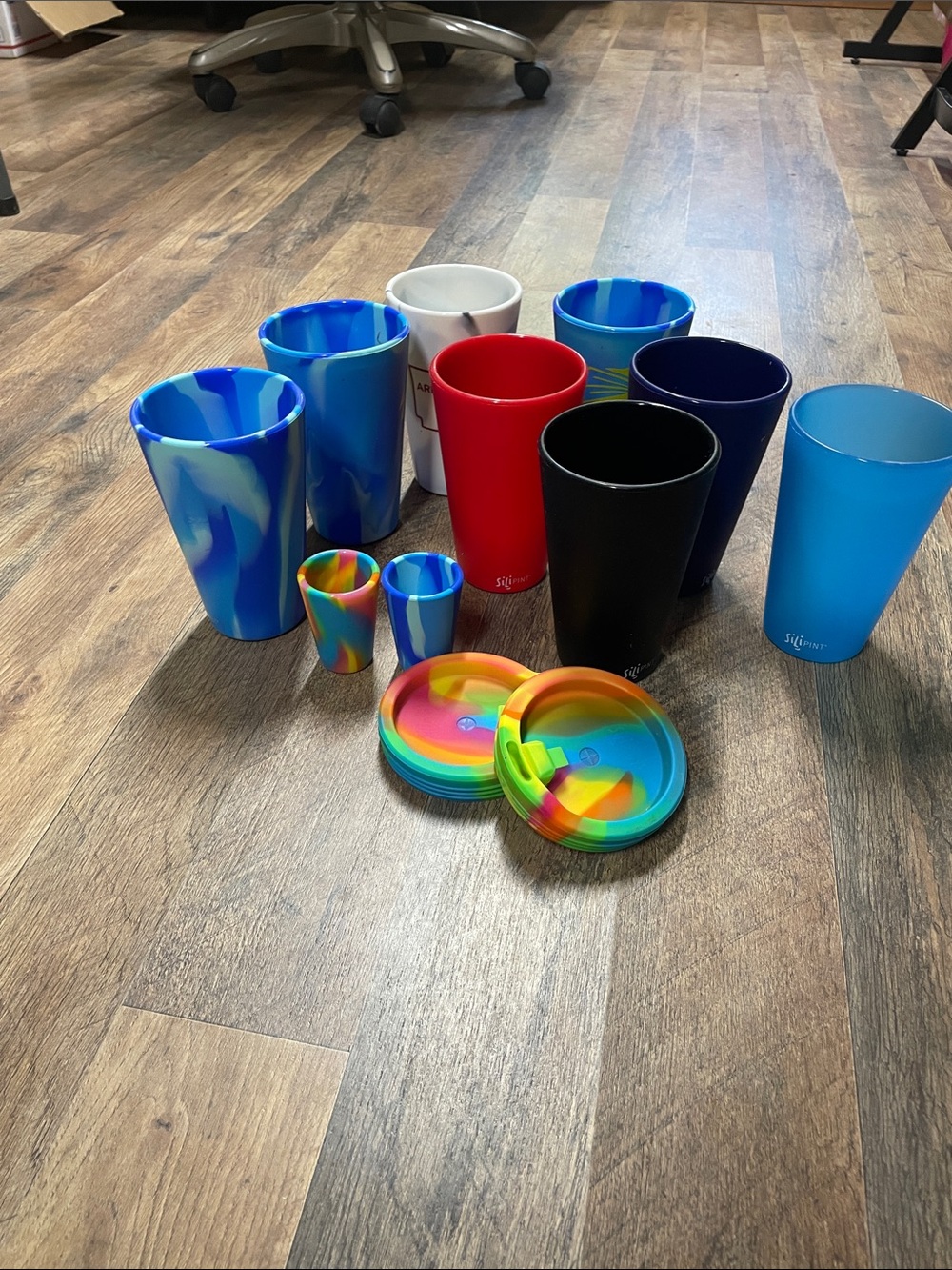 Silipint Tumblers and Lids Set in Bright Rainbow, Blue, Red, Black